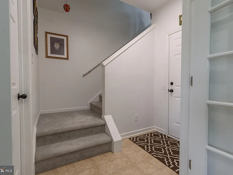 303 Ellison Dr — Photo 27