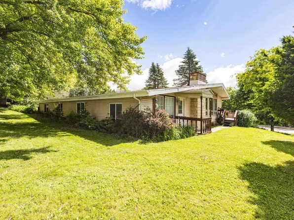 170 N College Dr, Platteville, WI 53818