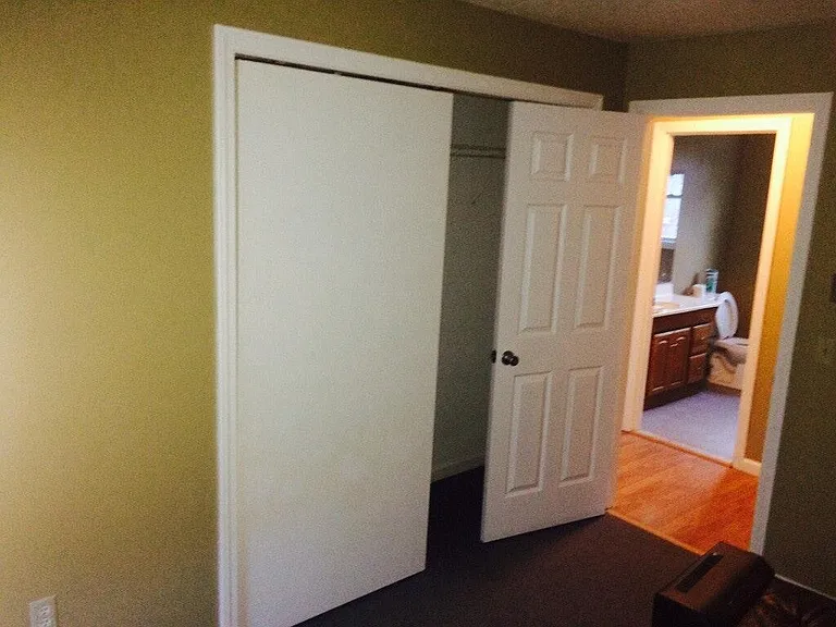5 Surrey Ln — Photo 7