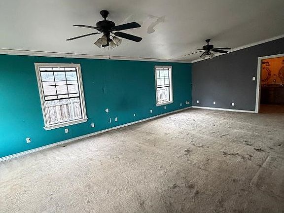4th image of 202 Kimbell St