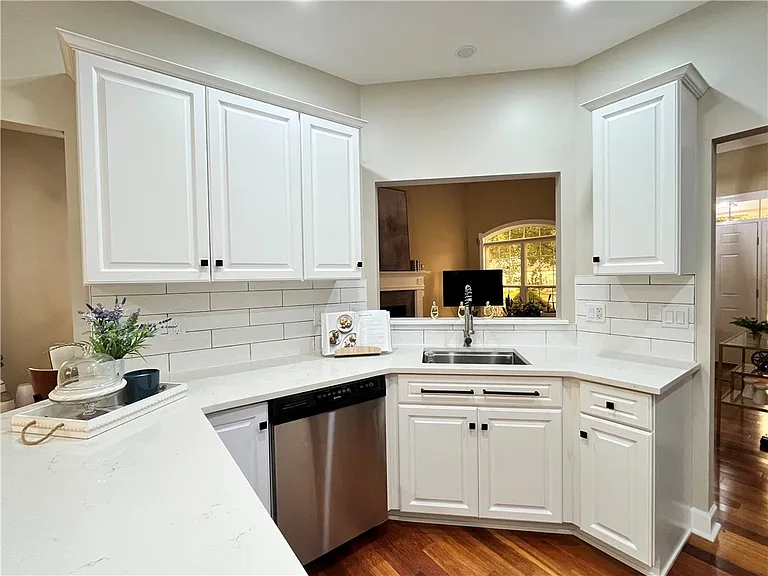 136 New Tudor Rd — Photo 14