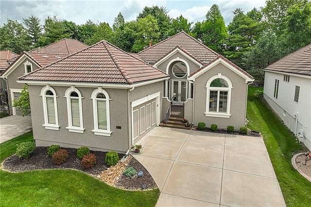 1st image of 4517 NE Fairway Homes Dr