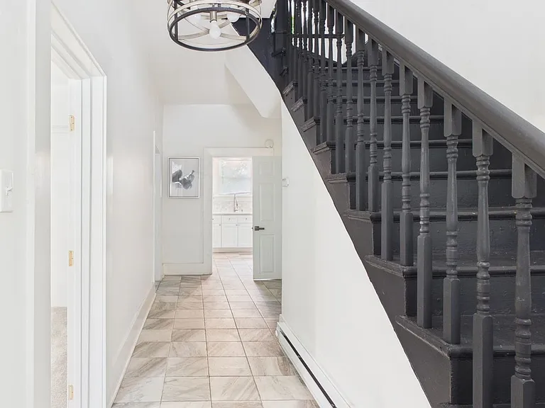 511 Harrison St — Photo 4