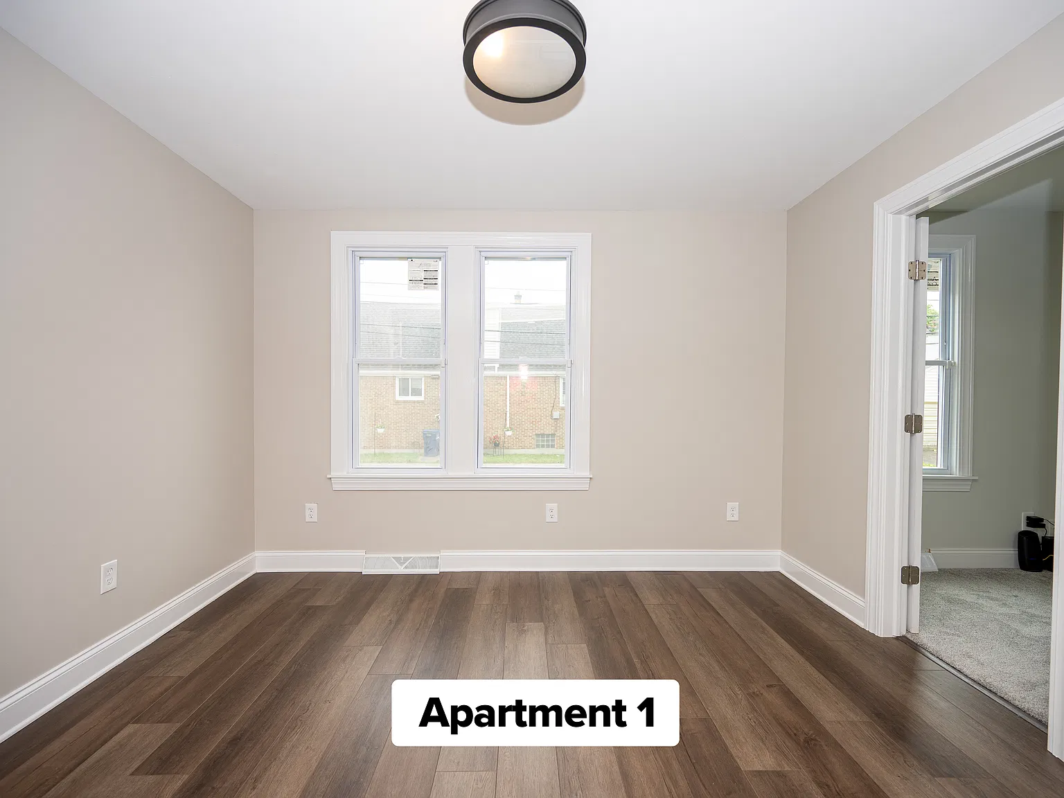 2 bed, 550 sqft, $1,350 — Photo 3