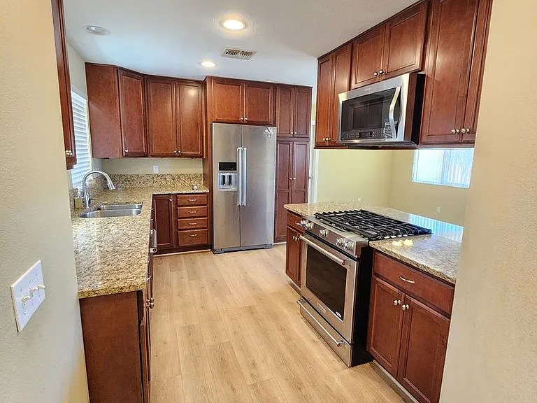 57062 Millstone Dr — Photo 4