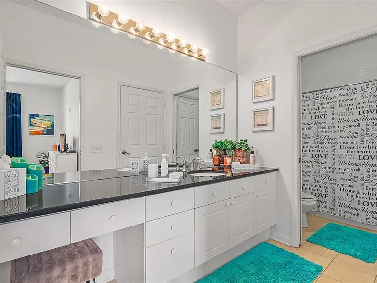 2310 Silver Palm Dr #201 — Photo 24