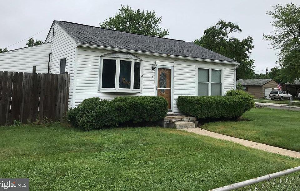 2nd image of 6 Bertram Dr