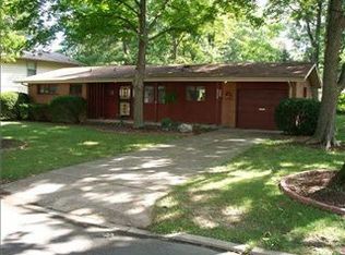 424 Coventry Dr, Anderson, IN 46012