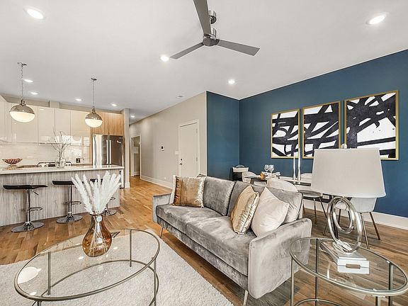4th image of 4816 S Saint Lawrence Ave #202
