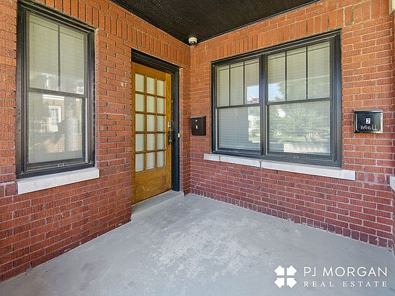 3rd image of 3603 Davenport St #1