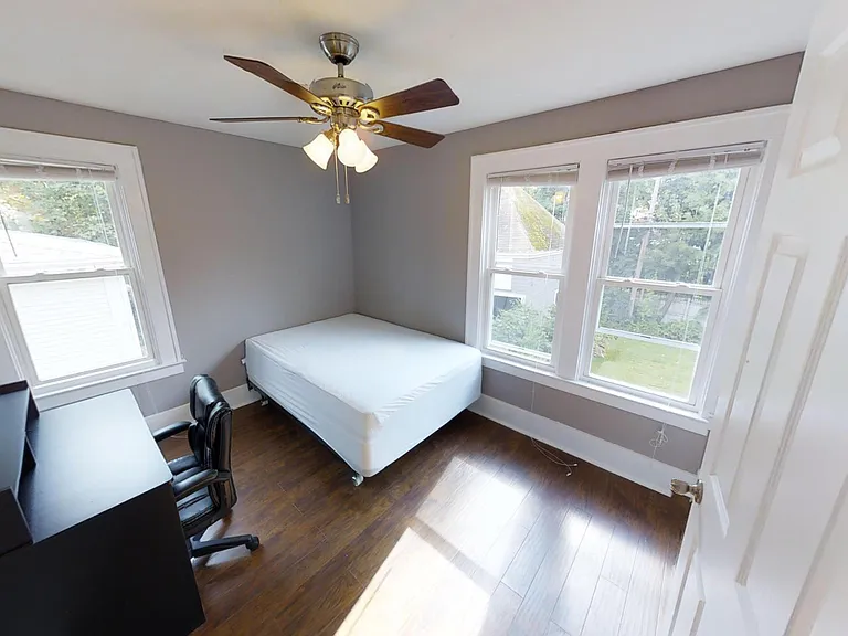 930 Ackerman Ave — Photo 13