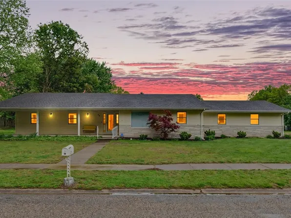 20 Sheral Dr, Danville, IL 61832