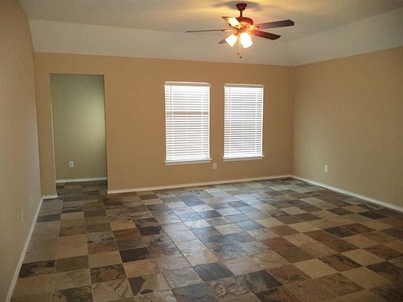 5th image of 3703 Lake Edinburg Ln