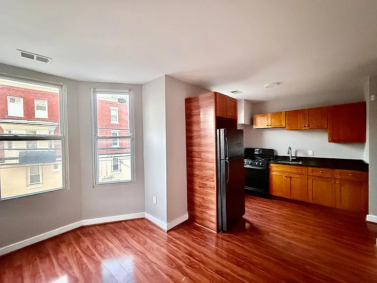 4200 Powelton Ave #2 — Photo 3