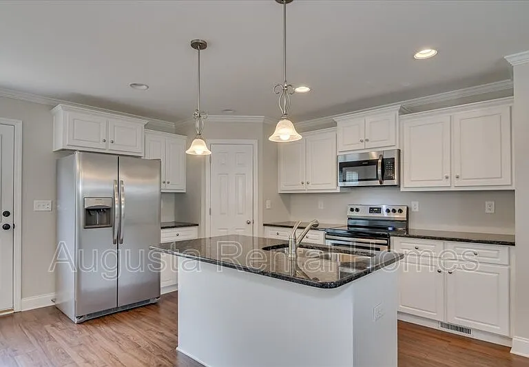 33 Ashton Pointe Dr — Photo 12