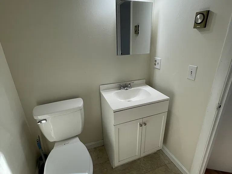 138 Parker St #2 — Photo 6