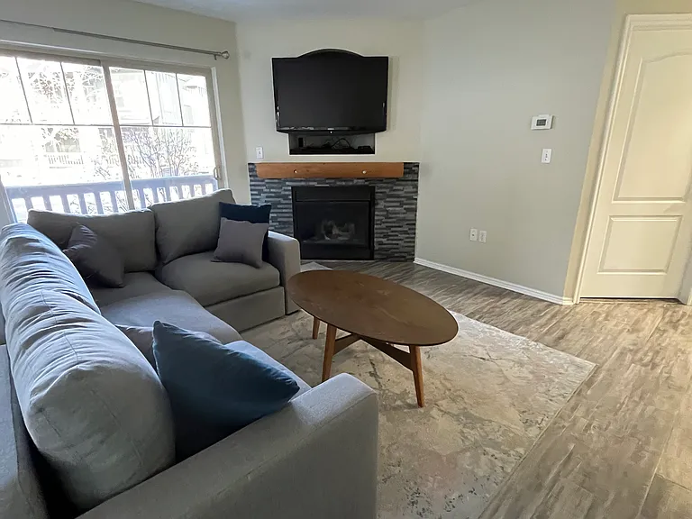 1751 W Fox Bay Dr #L102 — Photo 2