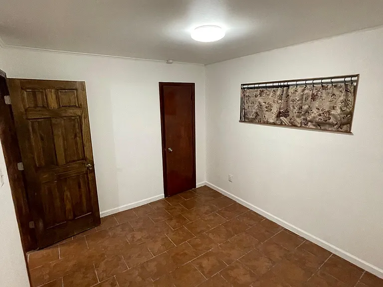 2563 Hearthside Dr — Photo 13