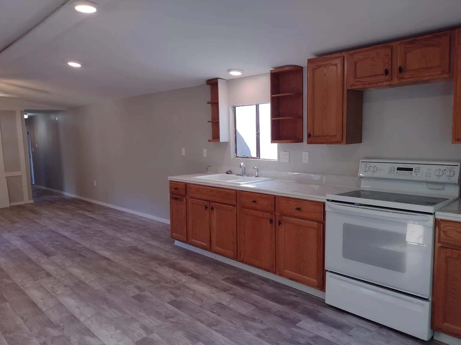 3 bed, 1104 sqft, $1,250 — Photo 4