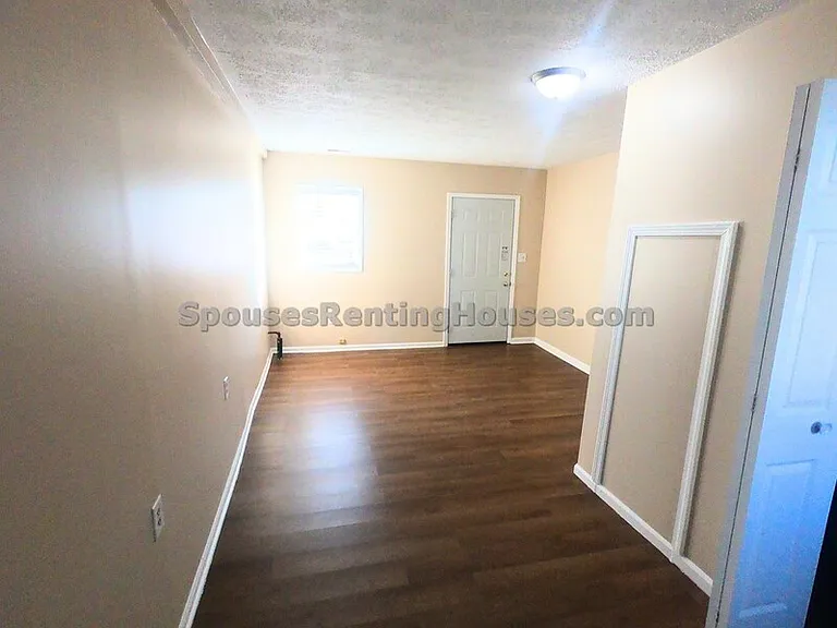 909 S Lebanon St — Photo 12