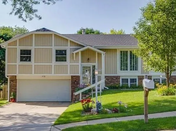 15328 Westchester Dr, Omaha, NE 68154