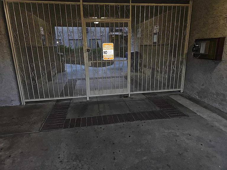 Sepulveda Blvd — Photo 2
