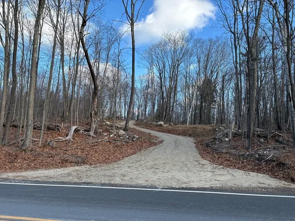 998 Main Rd, Granville, MA 01034