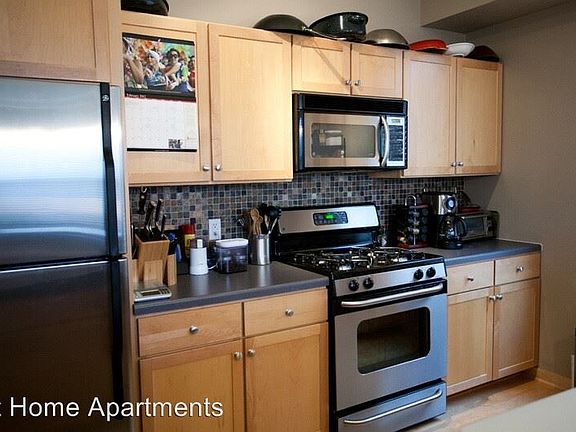 4th image of 4610 E Lake St APT 321