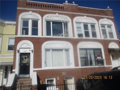 1075 40th St, Brooklyn, NY, 11219