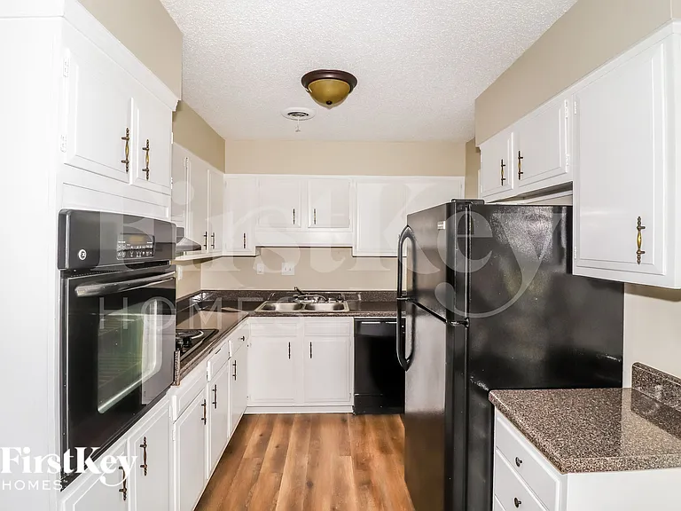 6052 Scarlet Leaf Dr — Photo 6