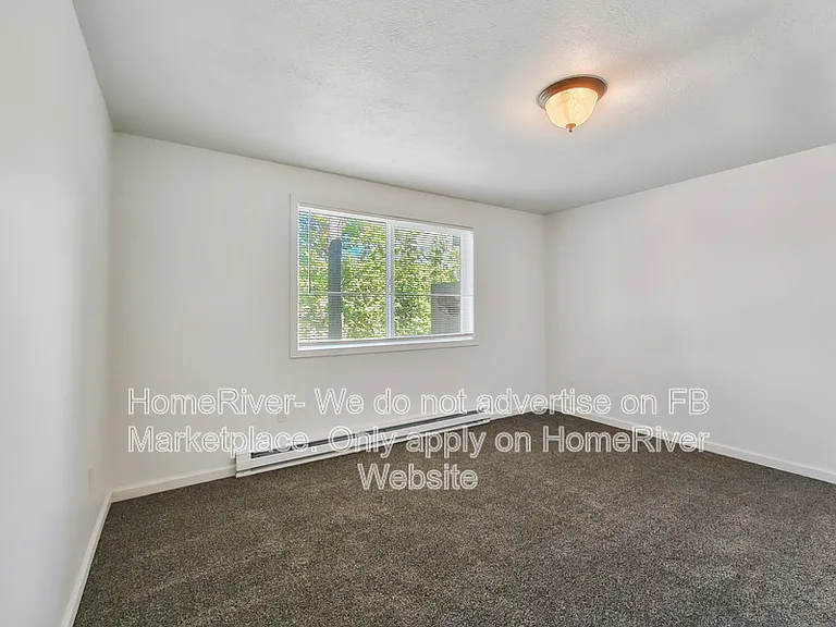 3211 S Regal St #5 — Photo 9