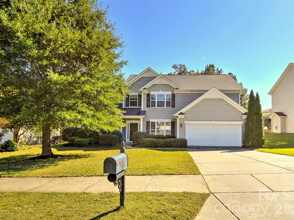 1217 Williamstown Rd, Matthews, NC 28105