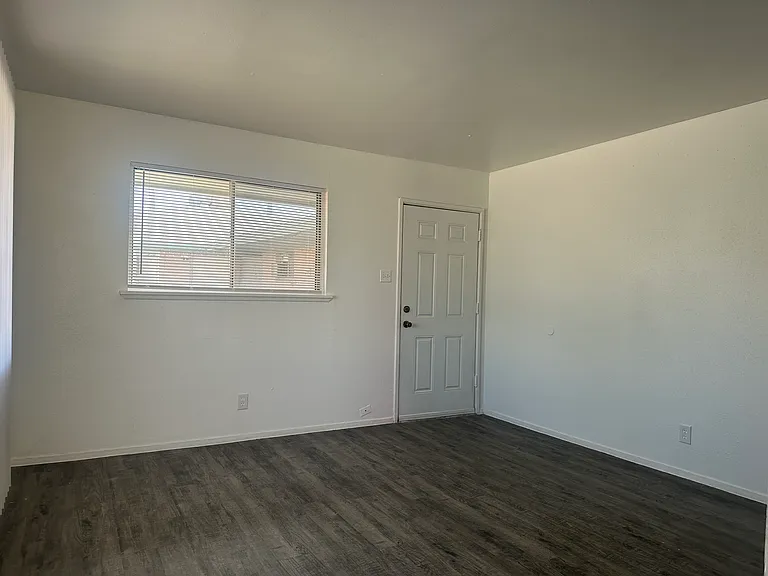 4929 Byron St #1 — Photo 5