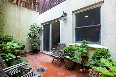 Sold by aptsandlofts.com