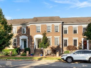 71 Malsbury St, Robbinsville, NJ 08691