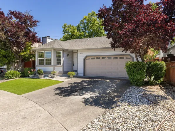 1935 Seville Street, Santa Rosa, CA 95403