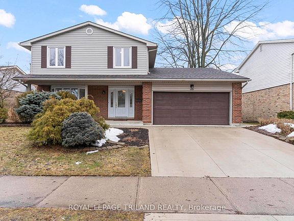 2nd image of 808 Farnham Rd