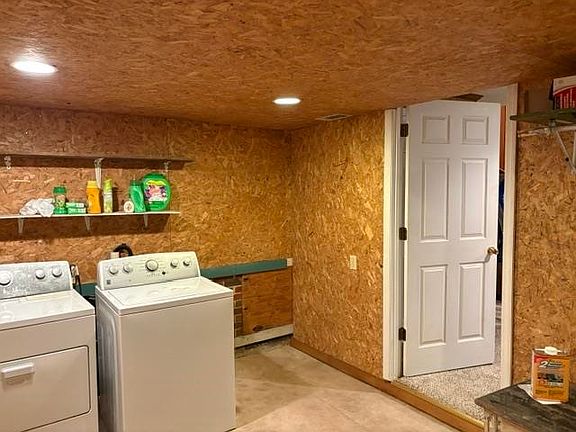 32nd image of 622 Woodham Cir