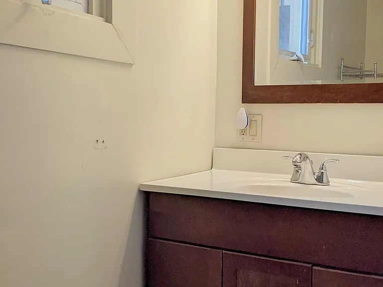 148 Cottage St #3 — Photo 7