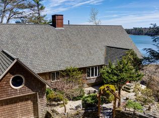 22 Arnold Rd, Freeport, ME 04032