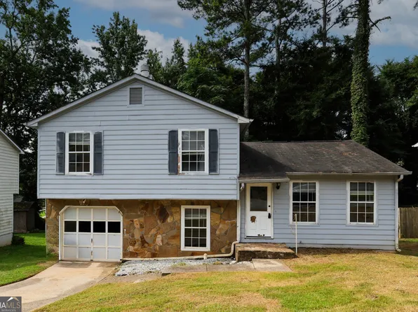 5589 Emerald Gln, Stone Mountain, GA 30088