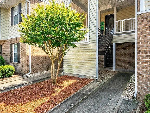 5th image of 2942 Mulberry Ln Unit B