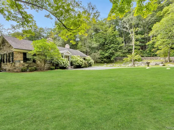 55 Mountain Farm Road, Tuxedo Park, NY 10987