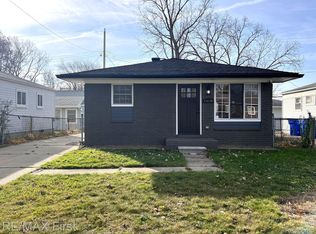 13670 Hovey Ave, Warren, MI 48089