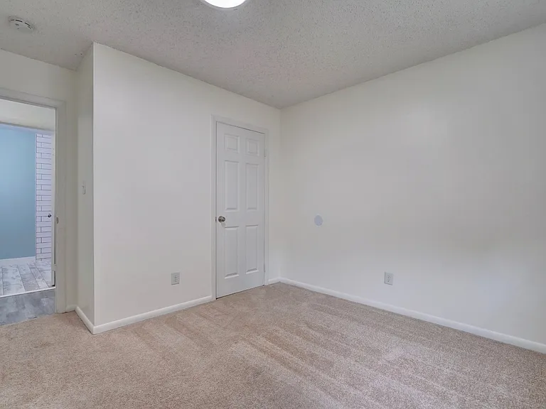 1801 Colleen Ct — Photo 19