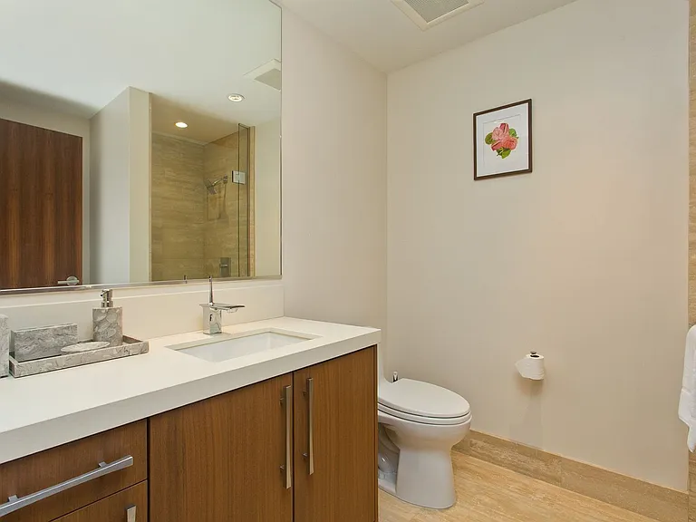 1555 Kapiolani Blvd #1800 — Photo 11