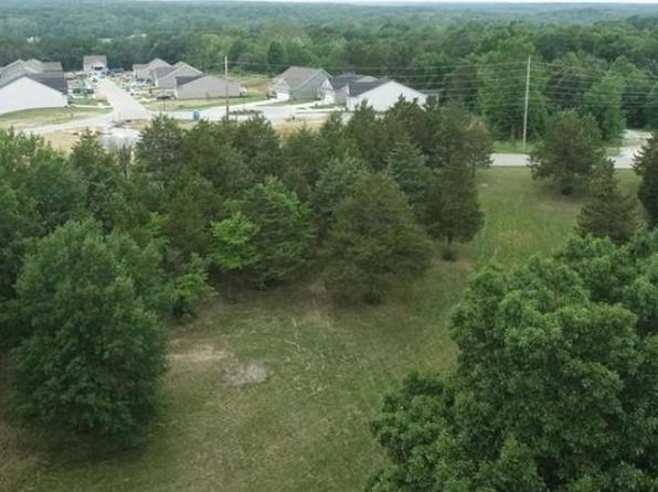 1301 Diehr Rd, Wentzville, MO 63385
