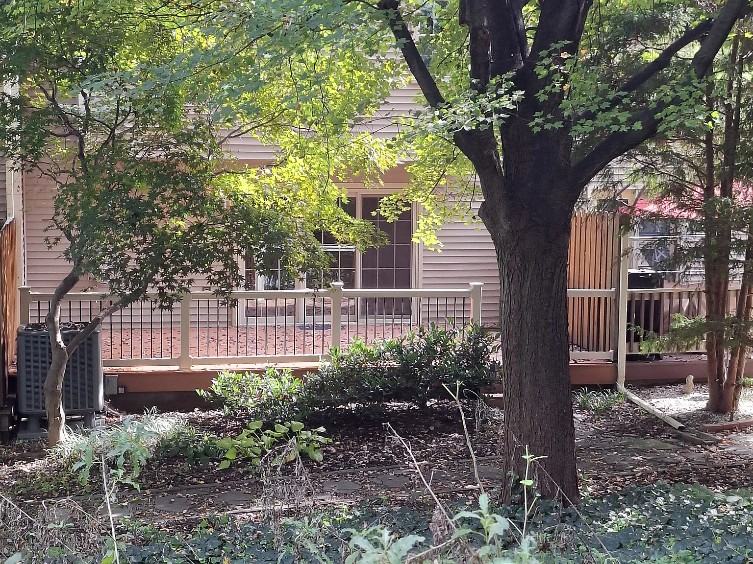 3 bed, 2.5 bath, 2000 sqft, $2,380 — Photo 4