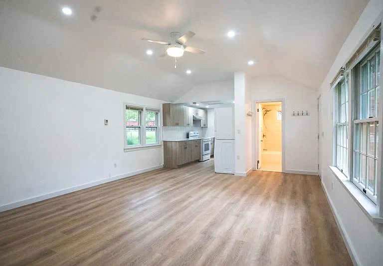 12 W Wind Ln — Photo 4