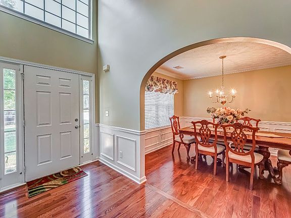 3rd image of 3860 Georgia Dr